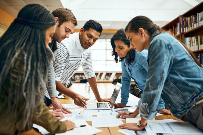 barbri-team-working-on-plan-image.jpg